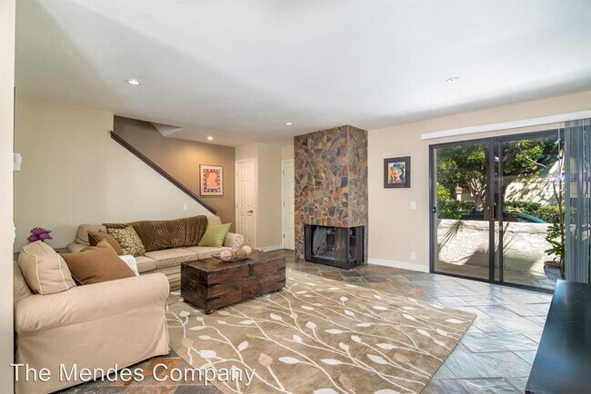 Building Photo - 2 br, 2 bath House - 2710 Ariane Drive #3