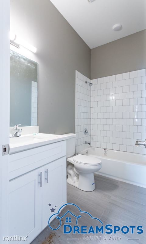 Building Photo - 3 br, 2 bath Apartment - 4706 S King Dr