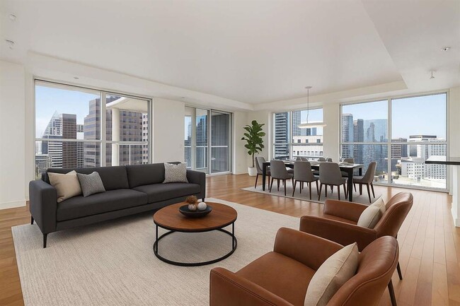 Foto del edificio - 98 San Jacinto Blvd