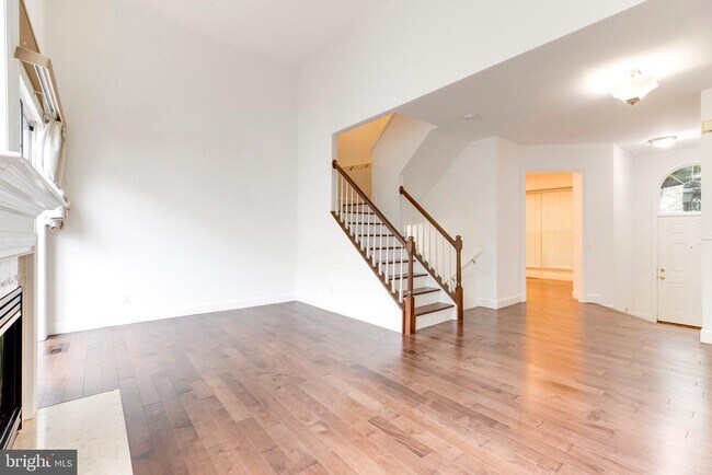 Foto del edificio - 6021 Riddle Walk