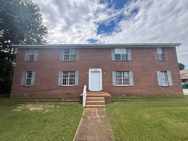 Building Photo - 639 Old Humboldt Rd