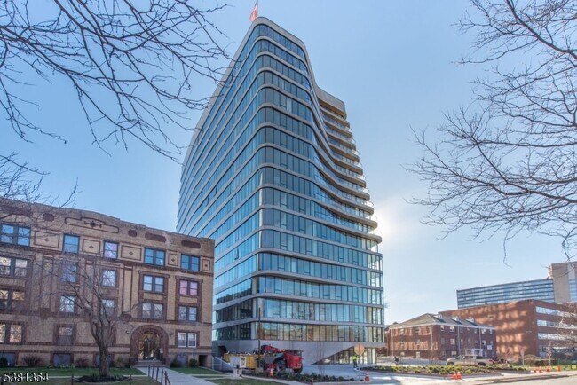 Building Photo - 258 S Harrison St