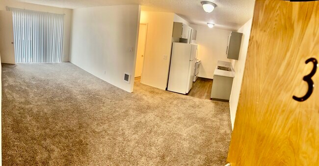 Foto del edificio - 12625 SW Hall Blvd