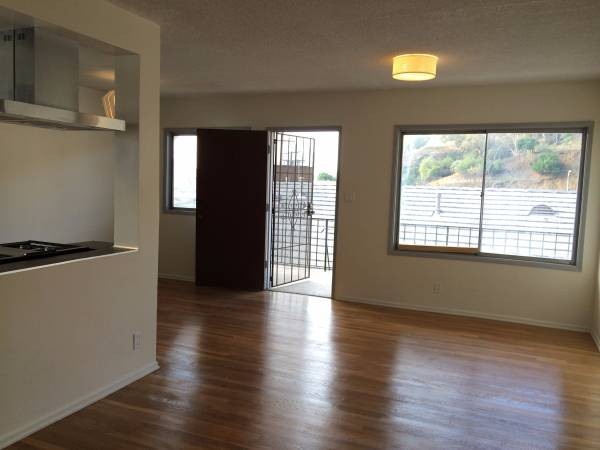 Foto del edificio - 1417 N Broadway