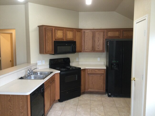 Foto del edificio - 702 Fleming St