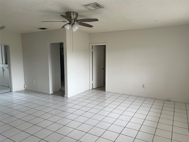 Building Photo - 211 N 66th Ave