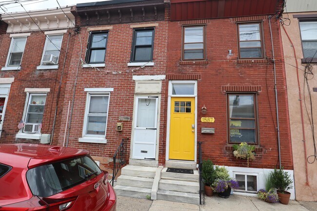 Foto del edificio - 1587 E Hewson St