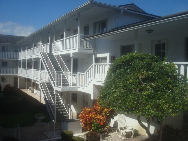 Foto del edificio - 405 N Halifax Ave