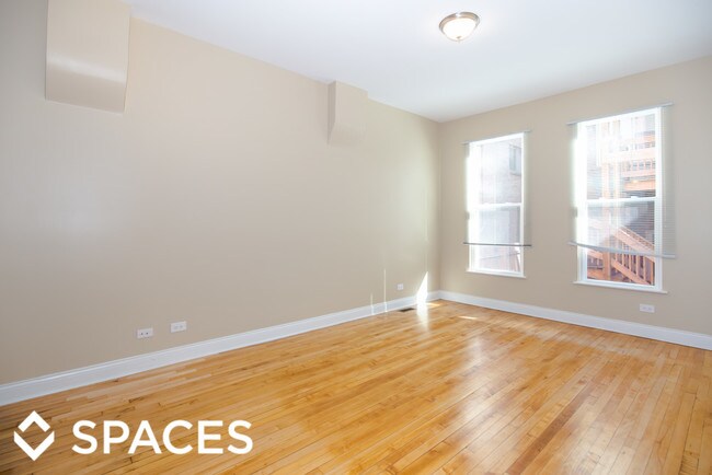 Foto del edificio - 2144 W Potomac Ave