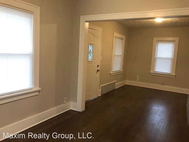 Building Photo - 2 br, 2 bath House - 7093 Spencer Street