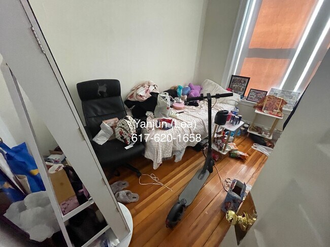 Building Photo - NO BROKER FEE** SEPT 3bed split in Brighto...