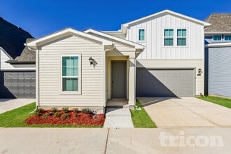 Building Photo - 22718 Terrazzo Dr