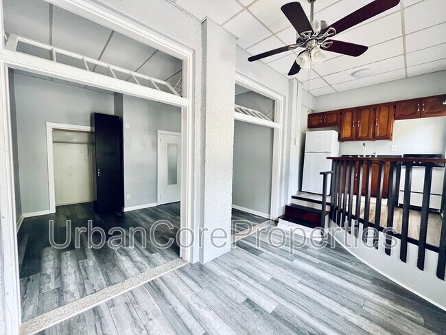 Foto del edificio - 356 13th Ave NE