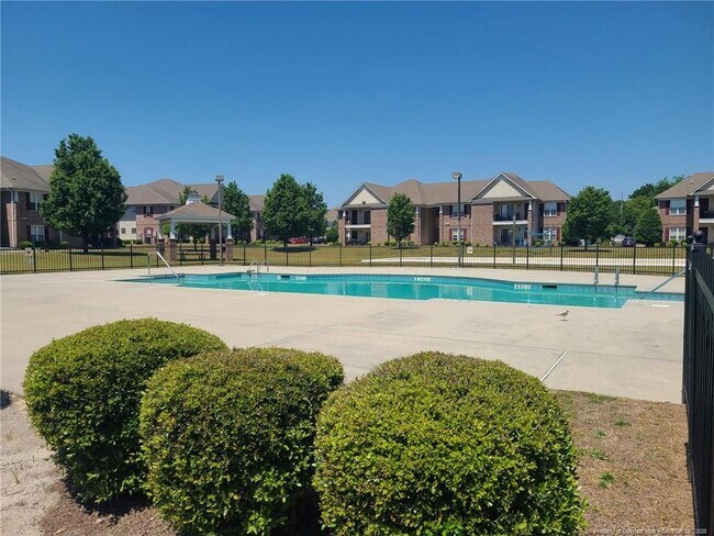 Building Photo - 1761 Renwick Dr
