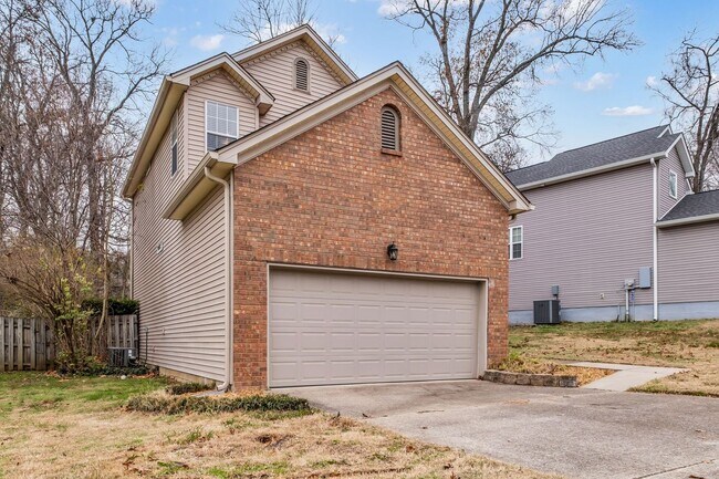 Building Photo - FOR LEASE - SINGLE FAMILY HOME IN HERMITAGE!