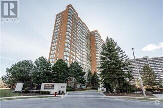 Building Photo - 1276 Maple Crossing Blvd