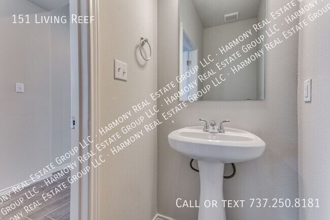 Foto del edificio - 151 Living Reef Dr