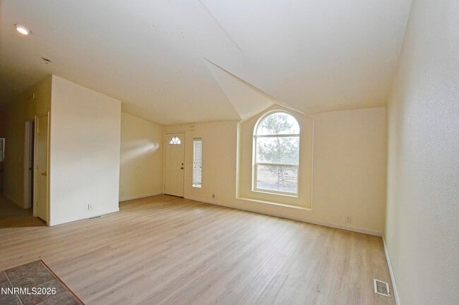 Building Photo - 10740 Geurts Ln