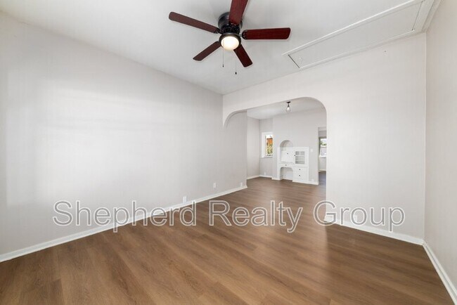 Foto del edificio - 3342 Eucalyptus Ave