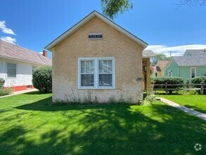 Building Photo - 261 N 5th St