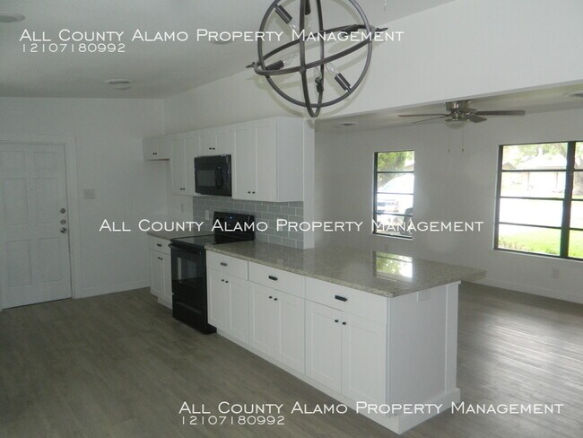 Foto del edificio - 446 E Byrd Blvd