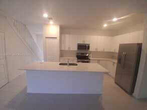 Building Photo - 26450 SW 148th Ct