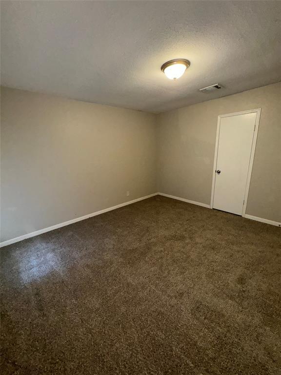 Foto del edificio - 15927 Dunman Ln