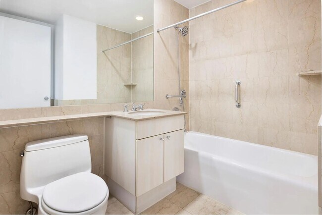 Foto del edificio - Spacious 1Bedroom 1Bathroom