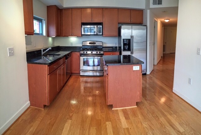Foto del edificio - 1117 10th St NW
