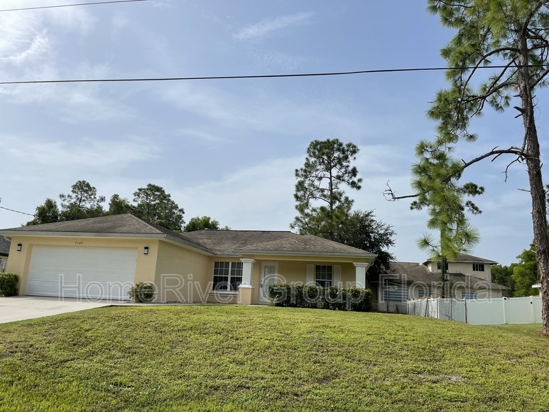 Foto principal - 5545 Beck St