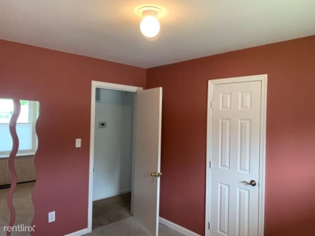 Building Photo - 3 br, 1.5 bath House - 707 Big Bethel Rd