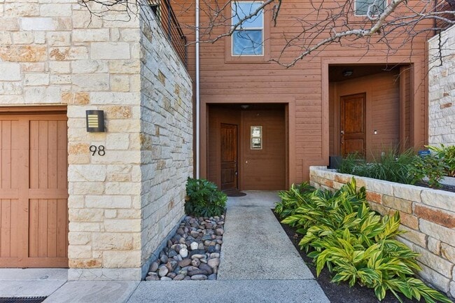 Foto del edificio - 8110 Ranch Road 2222