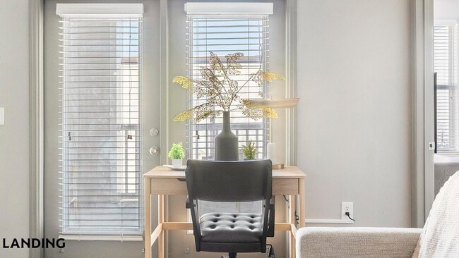 Building Photo - 225 Walden Village Ln