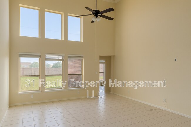 Foto del edificio - 18802 Providence Valley Trail