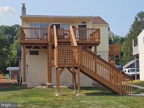 Building Photo - 67 1/2 W Indian Ln