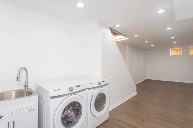 Laundry - 2518 N Gratz St