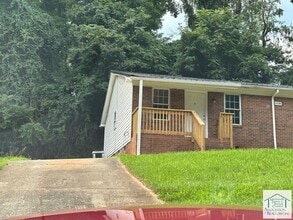 Building Photo - 1110 Drewry Rd