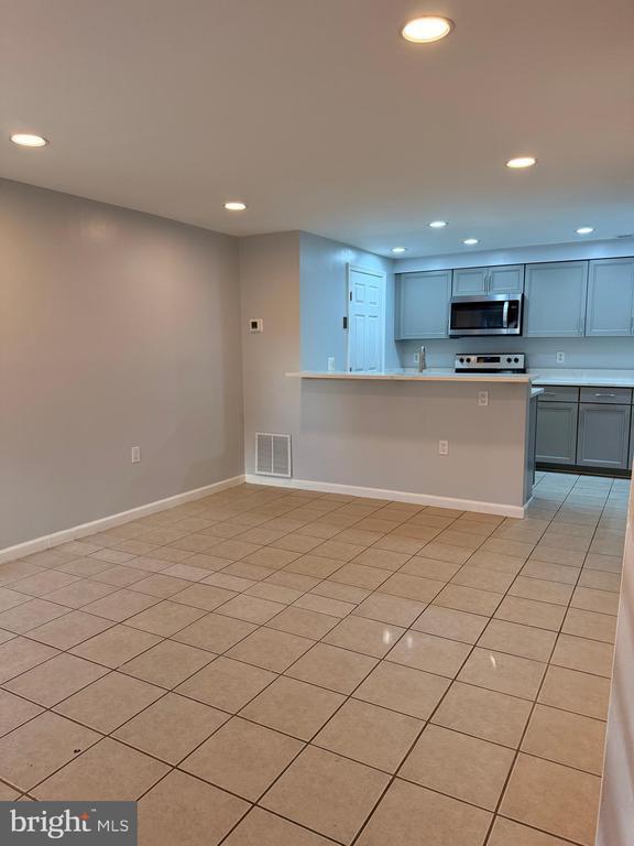 Building Photo - 4303 Pembrook Village Dr