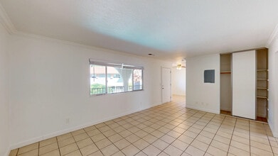 Building Photo - 18213 Happy Ln