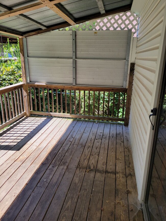 Building Photo - 334 Inverness Ave