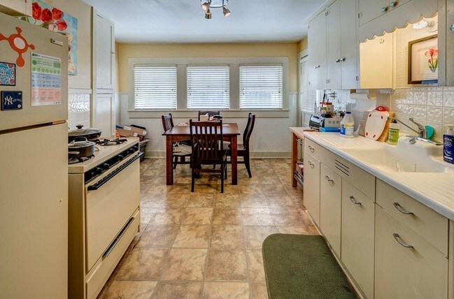 Foto del edificio - 1026 Euclid St