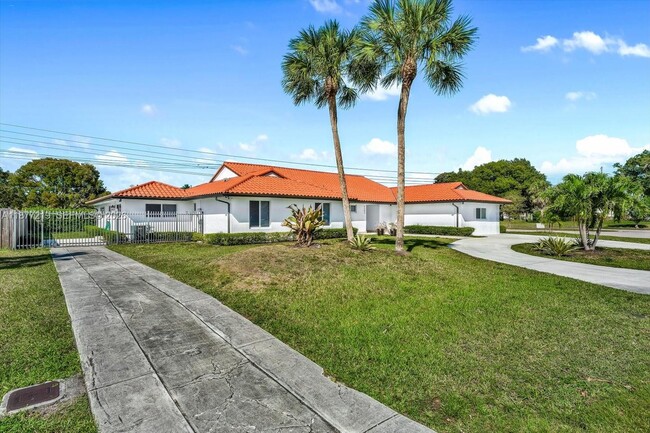 Building Photo - 9203 SW 136th Terrace