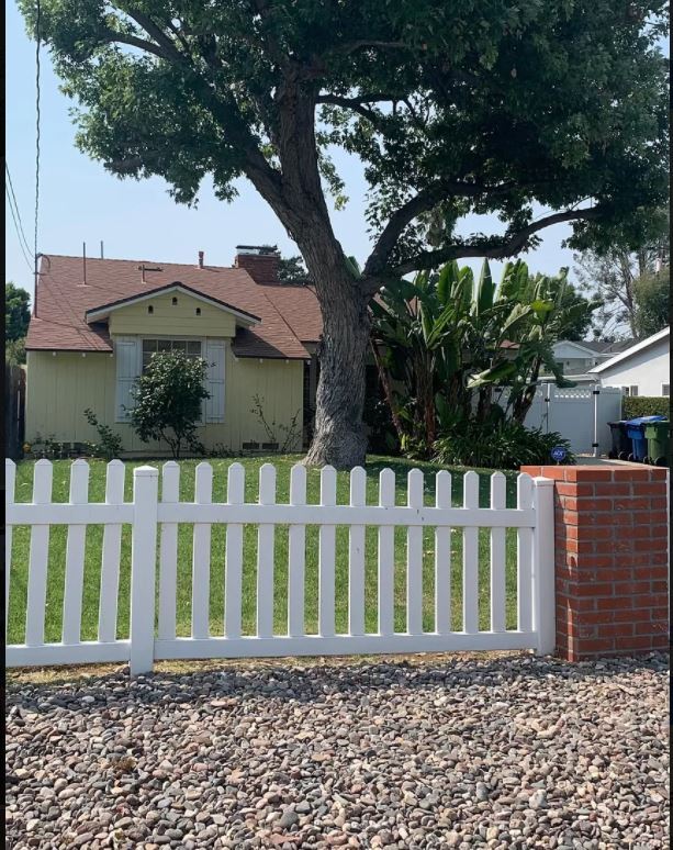 Foto principal - 4825 Densmore Ave