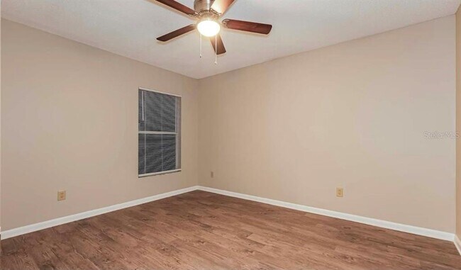 Foto del edificio - 620 Palmore Ct