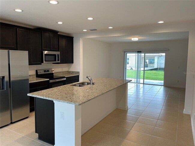 Building Photo - 462 Annabelle Way