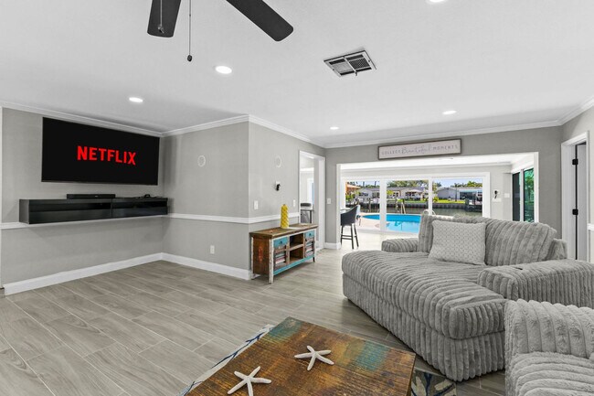 Foto del edificio - 3921 Americana Dr