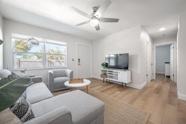 Foto del edificio - 1053 Apollo Beach Blvd