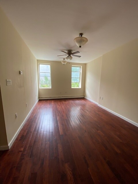 Foto del edificio - 692 Summit Ave