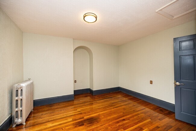 Foto del edificio - 32 Howard Ave