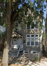 Building Photo - 2434 W Moffat St